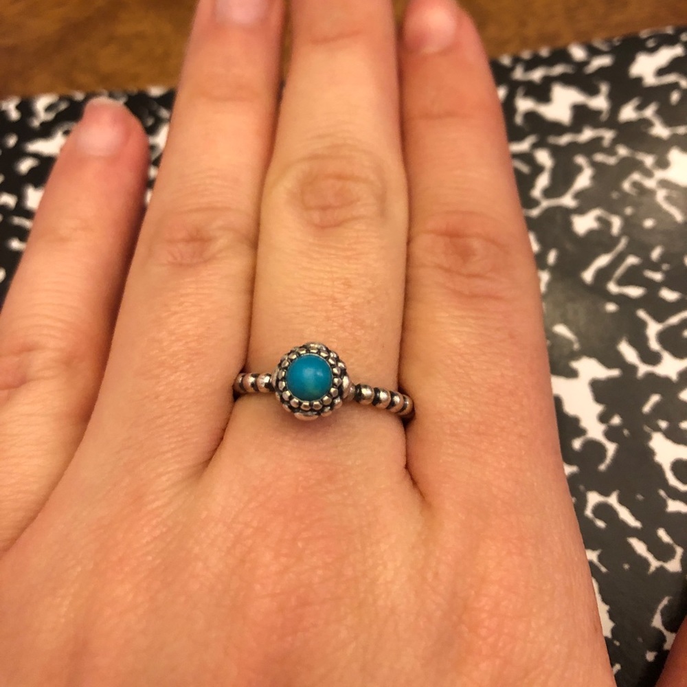 Pandora Ring with blue/teal stone